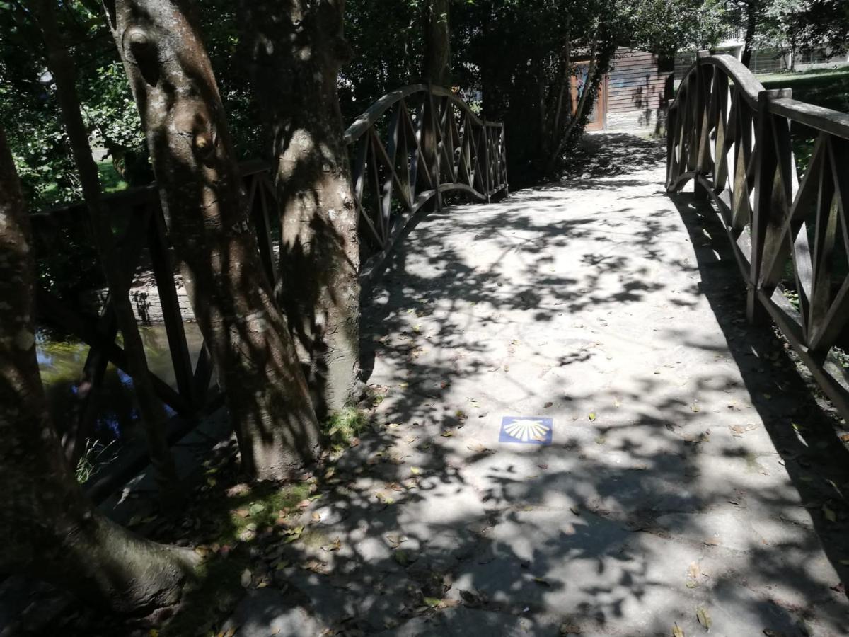 Albergue Camino Real Sigueiro Exterior photo